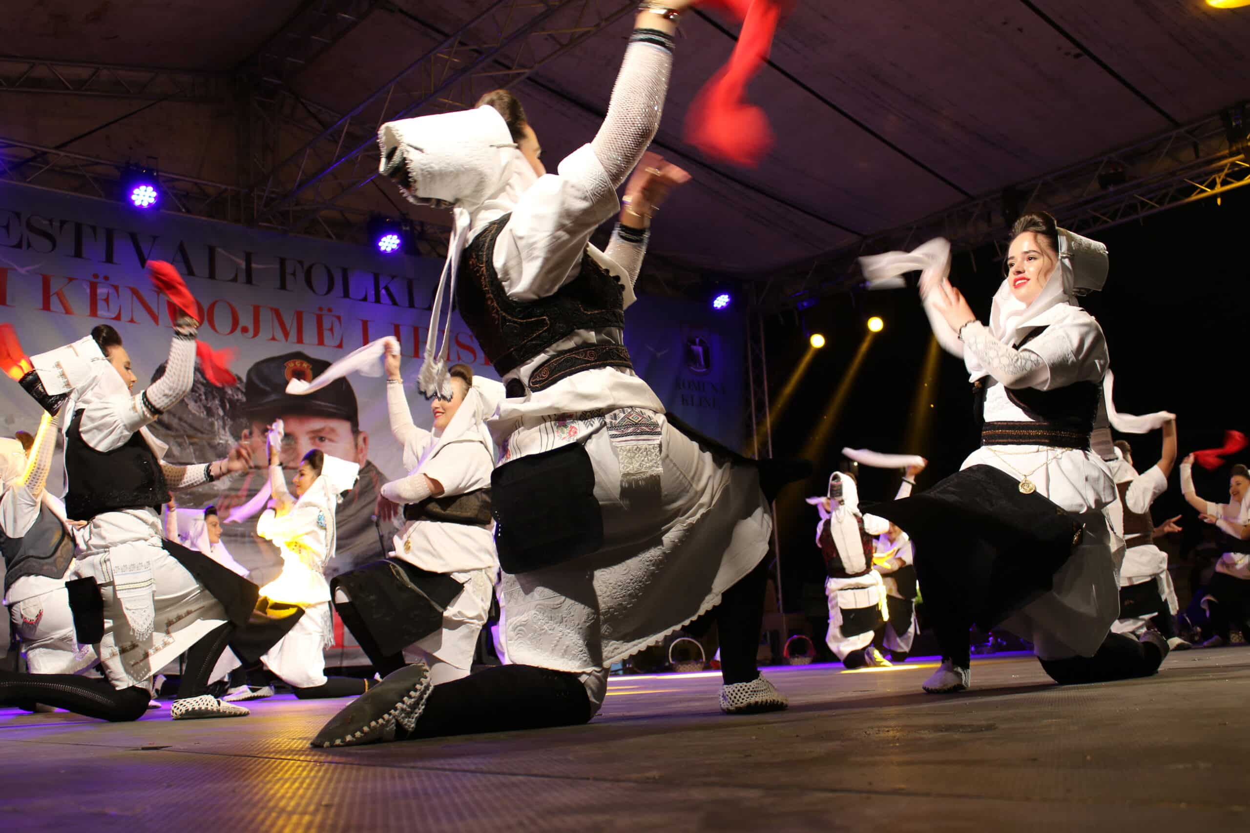 NJË JAVË PARA FESTIVALIT FOLKLORIK “I KËNDOJMË LIRISË”- DIHET AGJENDA