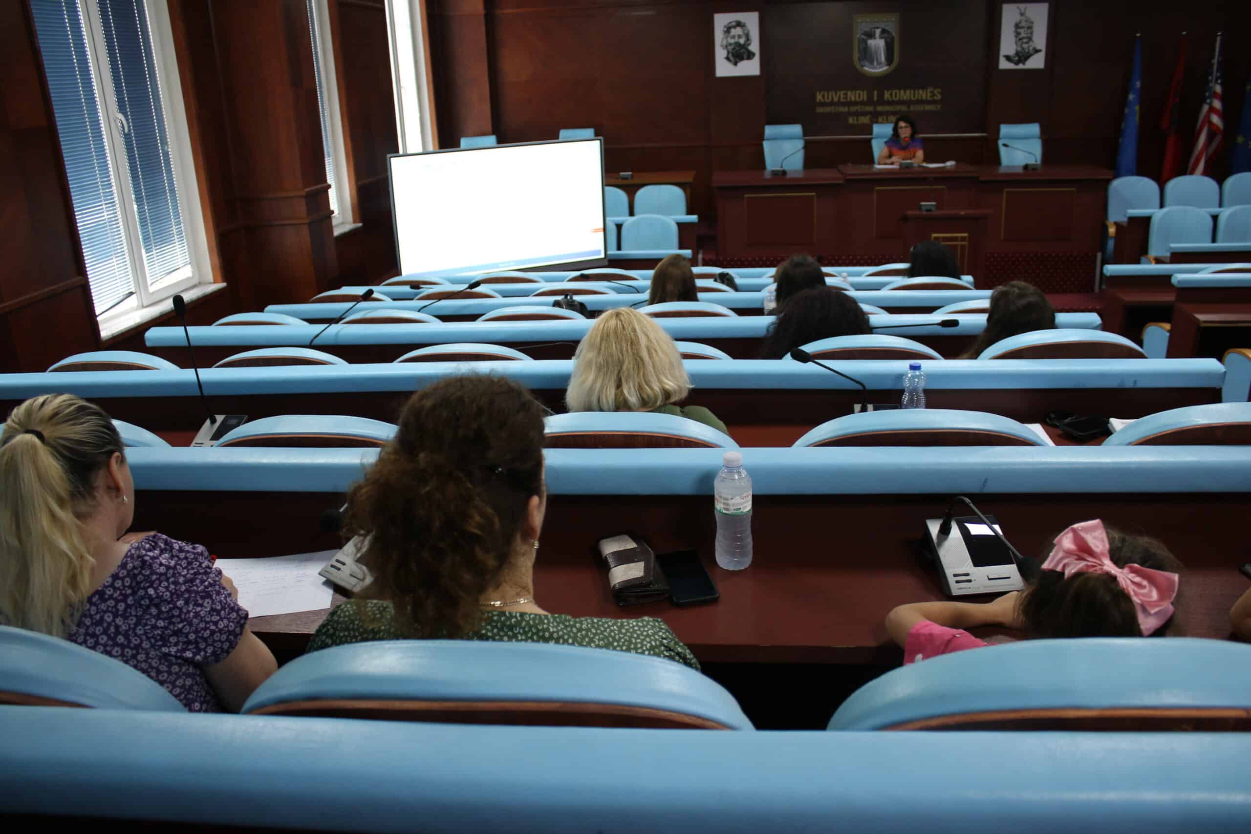 MBAHET TAKIMI I FUNDIT PËR KORNIZËN AFATMESME BUXHETORE, I RIORGANIZUAR PËR GRATË DHE TË RINJTË