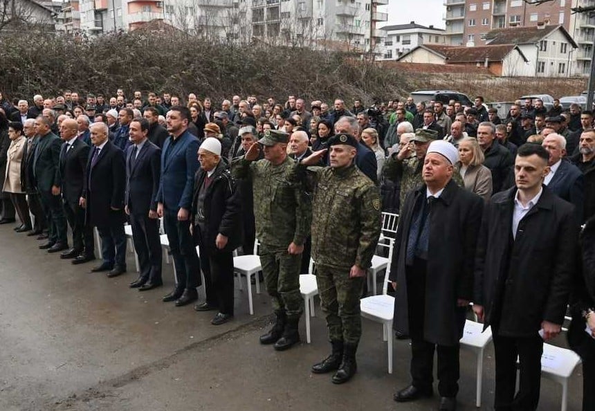 Përkujtohen tre dëshmorët e kombit në Klinë